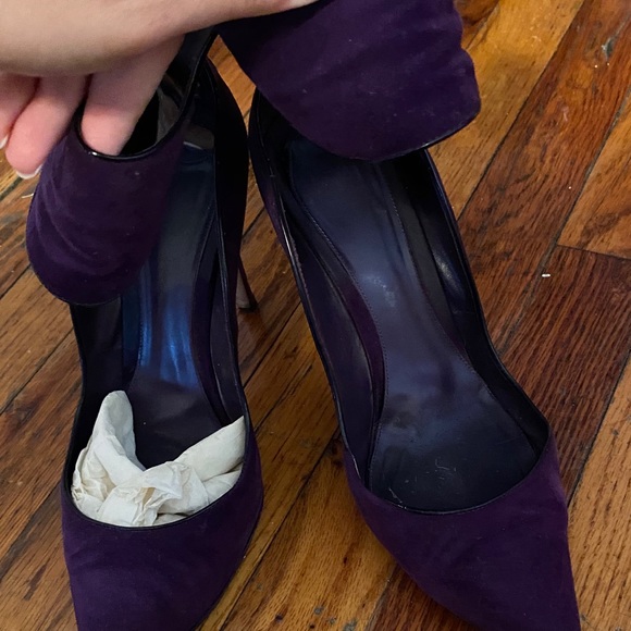 Gianvito Rossi purple ankle zippered pumps sz 10.5